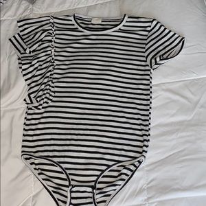 SOLD 🛍: Zara girls Bodysuit